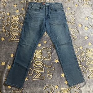 The American Outdoorsmen Blue Slim Straight Jeans with Medium Wash